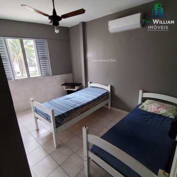 Apartamento em Praia Grande, bairro Guilhermina