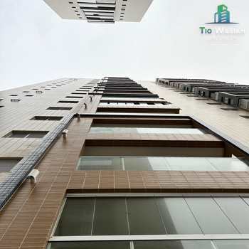 Apartamento em Praia Grande, bairro Canto do Forte