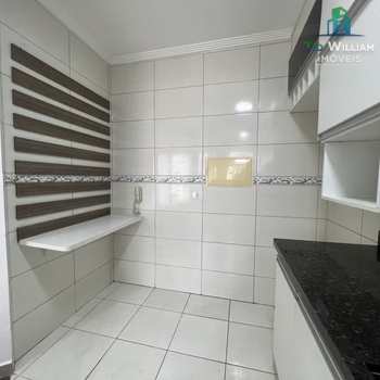 Apartamento em Praia Grande, bairro Tupi