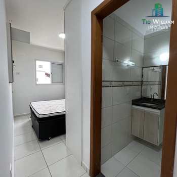 Apartamento em Praia Grande, bairro Tupi