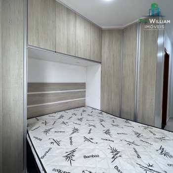 Apartamento em Praia Grande, bairro Tupi