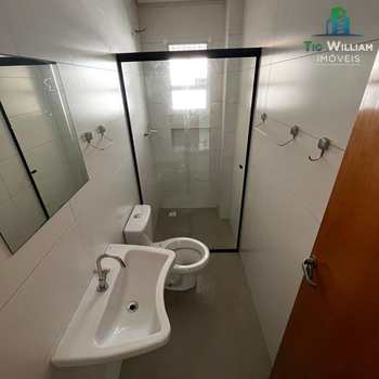 Apartamento em Praia Grande, bairro Guilhermina