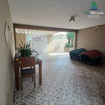 Casa em Praia Grande, bairro Balneário Maracanã
