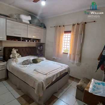 Casa em Praia Grande, bairro Balneário Maracanã