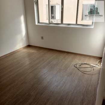 Apartamento em São Vicente, bairro Itararé