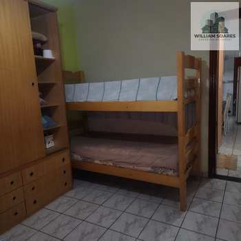 Apartamento em Praia Grande, bairro Guilhermina