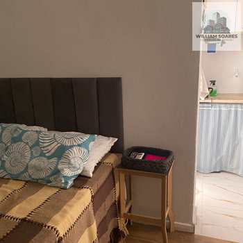 Kitnet em Praia Grande, bairro Ocian