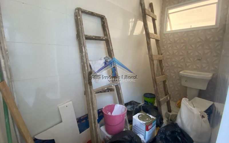 Sobrado em Praia Grande, no bairro Caiçara