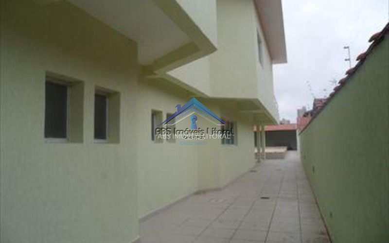 Sobrado em Praia Grande, no bairro Tupi