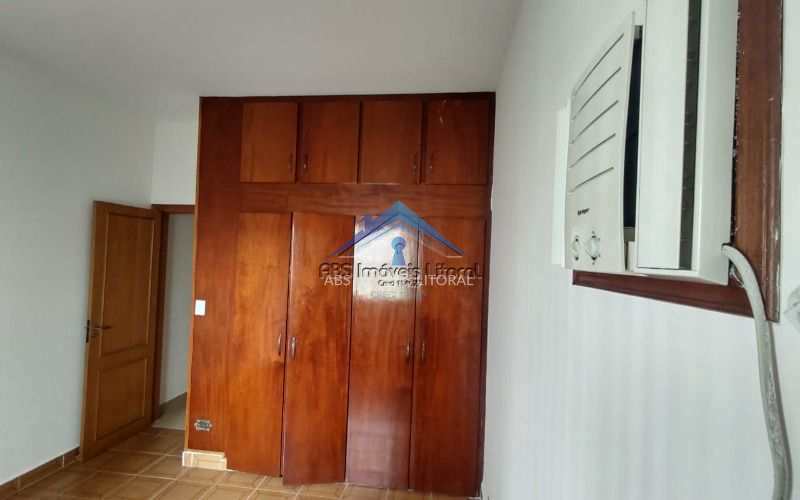 Sobrado em Praia Grande, no bairro Ocian
