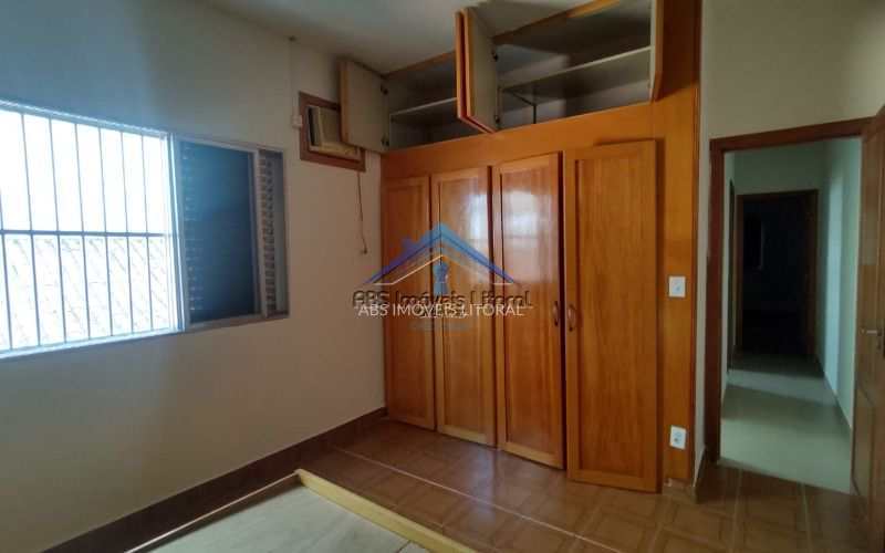 Sobrado em Praia Grande, no bairro Ocian