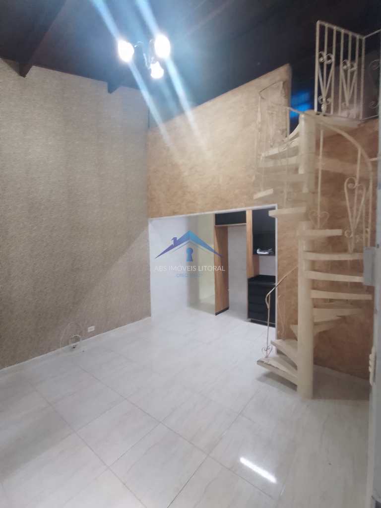 Casa em Praia Grande, no bairro Vila Mirim