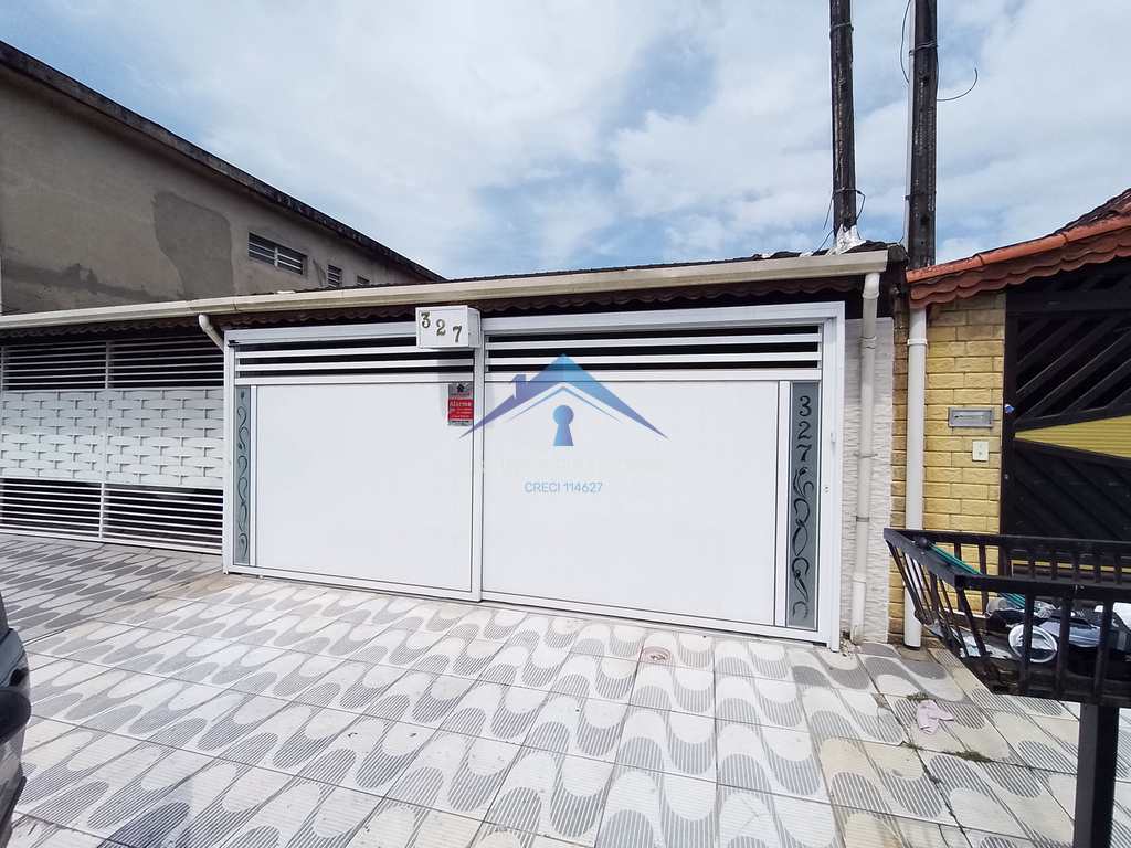 Casa em Praia Grande, no bairro Vila Mirim