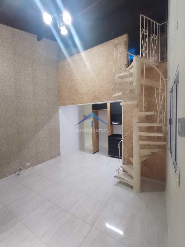 Casa em Praia Grande, no bairro Vila Mirim