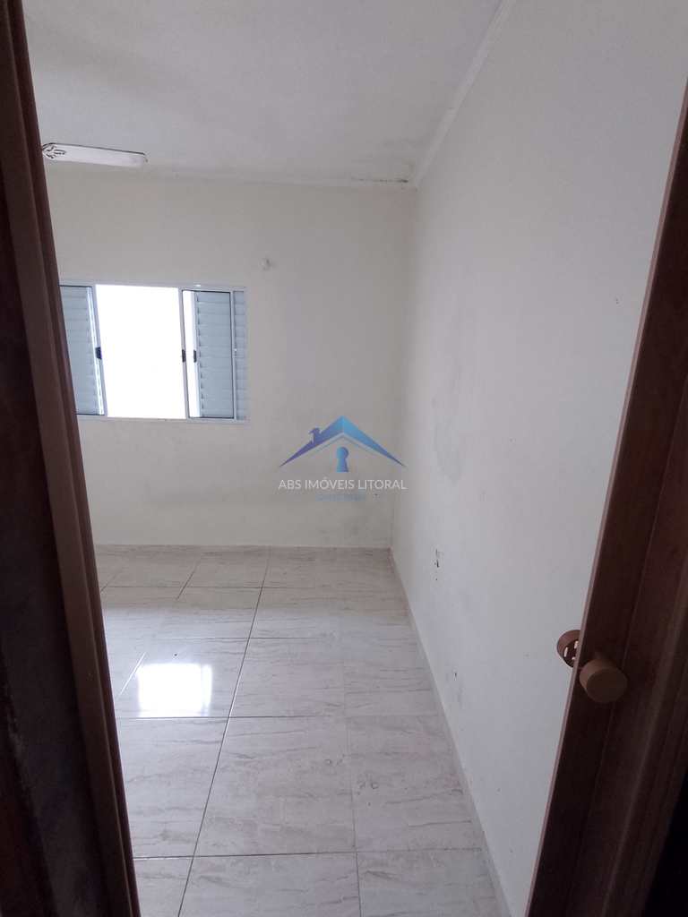 Casa em Praia Grande, no bairro Vila Mirim