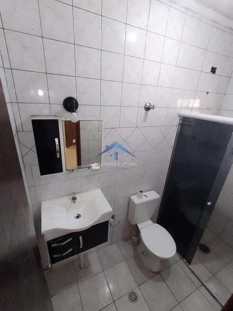 Casa em Praia Grande, no bairro Vila Mirim