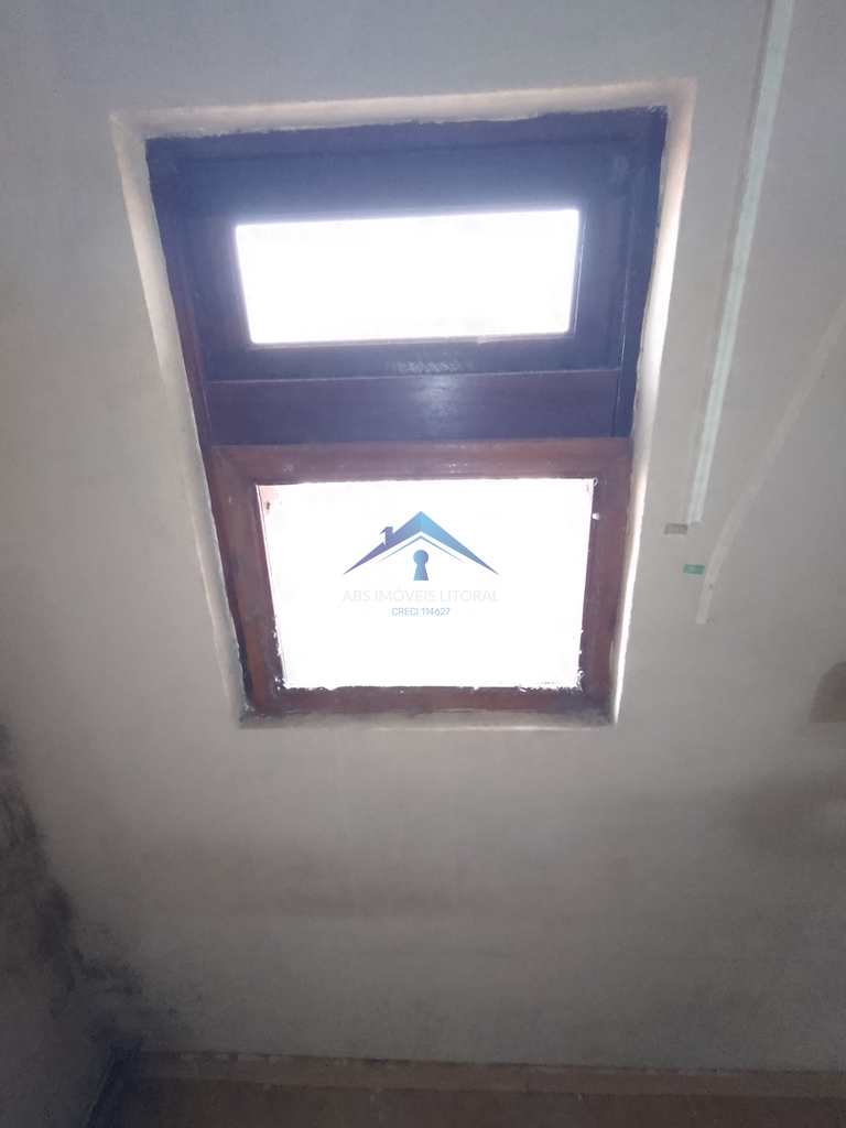 Casa em Praia Grande, no bairro Vila Mirim