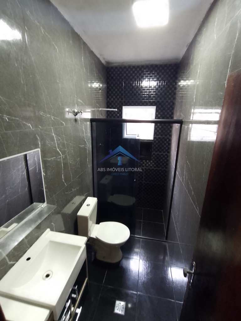 Casa em Praia Grande, no bairro Vila Mirim