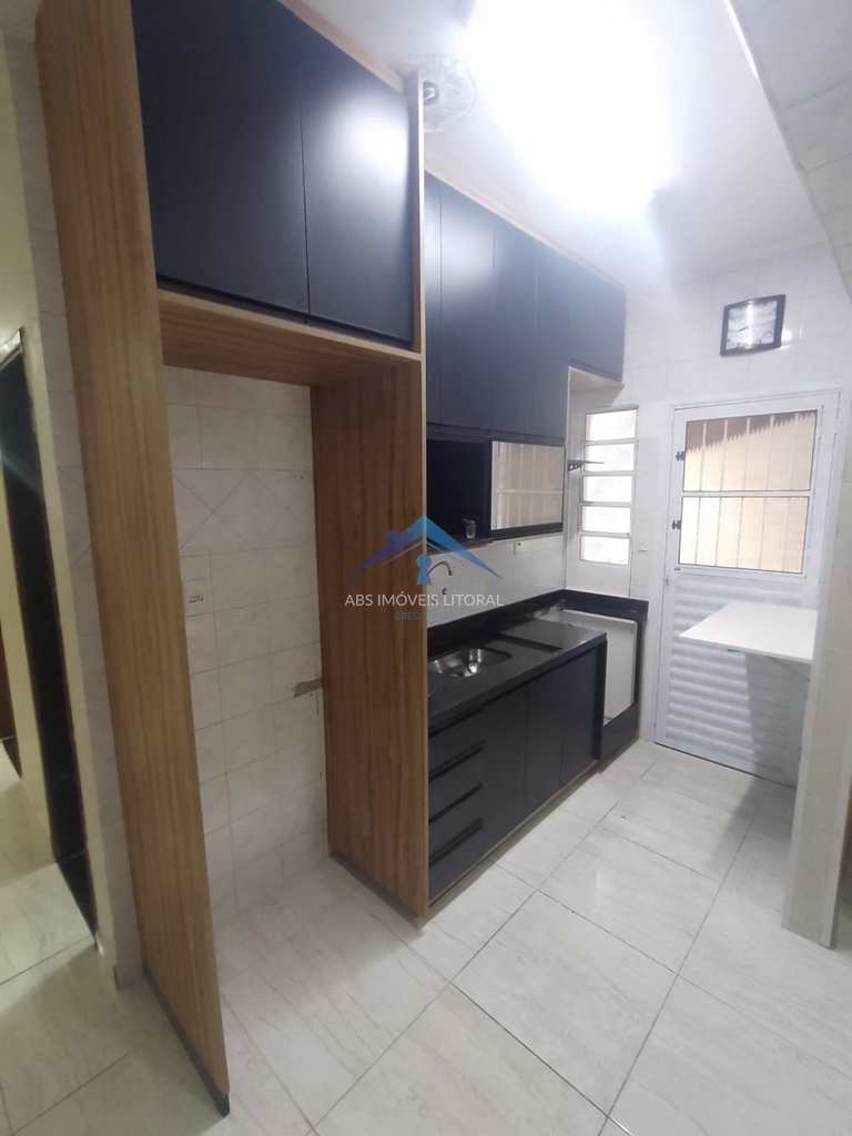 Casa em Praia Grande, no bairro Vila Mirim