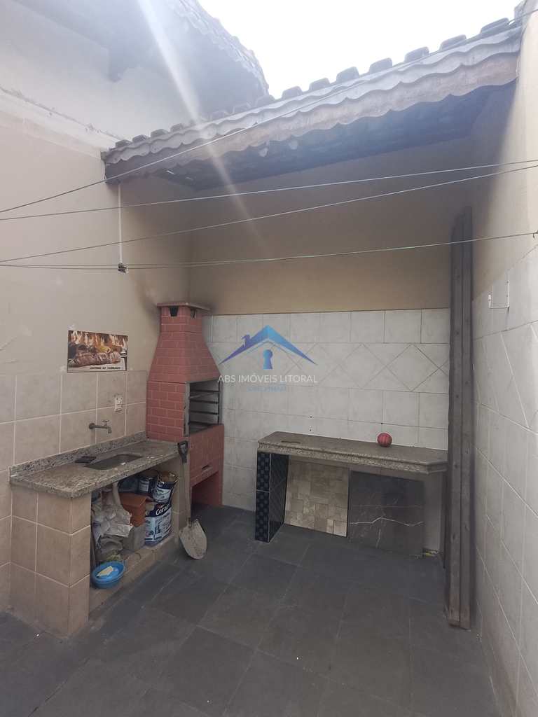 Casa em Praia Grande, no bairro Vila Mirim