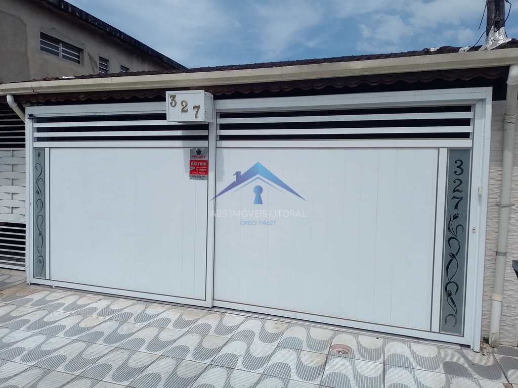 Casa em Praia Grande, no bairro Vila Mirim