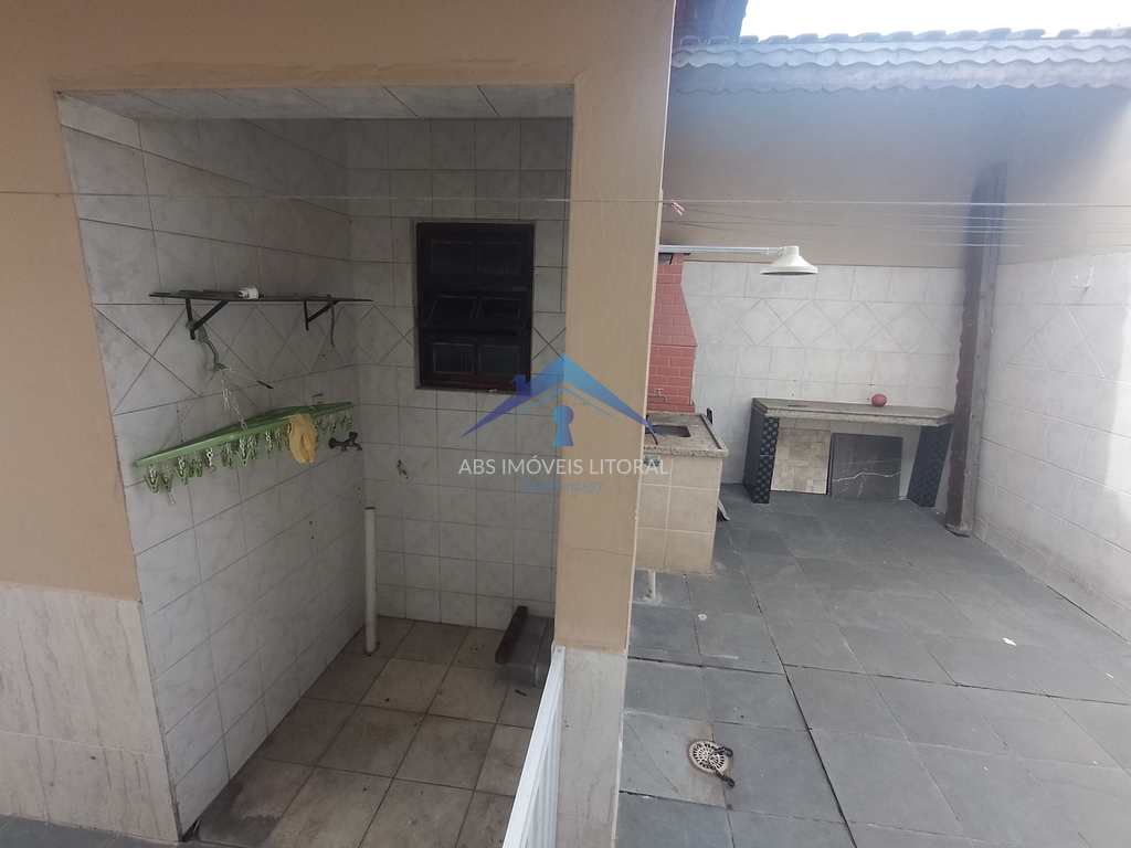 Casa em Praia Grande, no bairro Vila Mirim