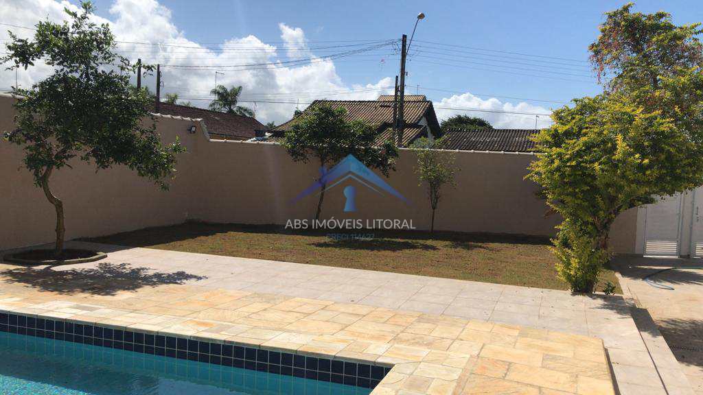 Sobrado em Praia Grande, no bairro Solemar