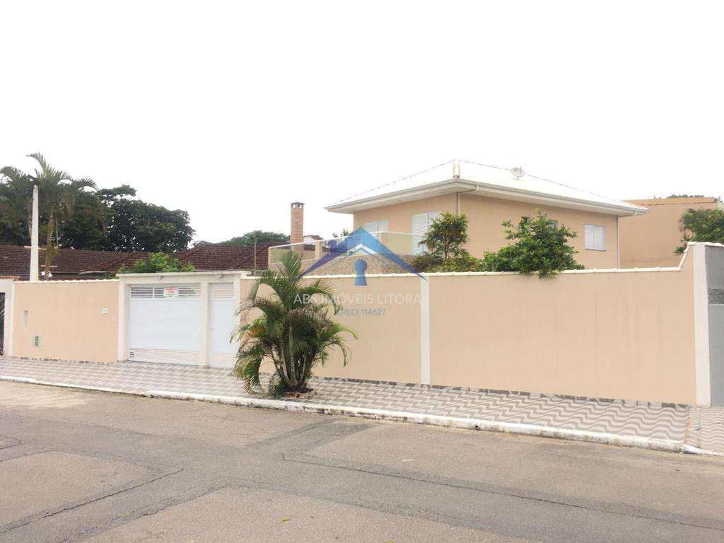 Sobrado em Praia Grande, no bairro Solemar