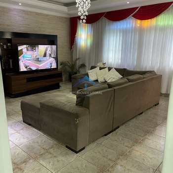 Casa em Praia Grande, bairro Tupi