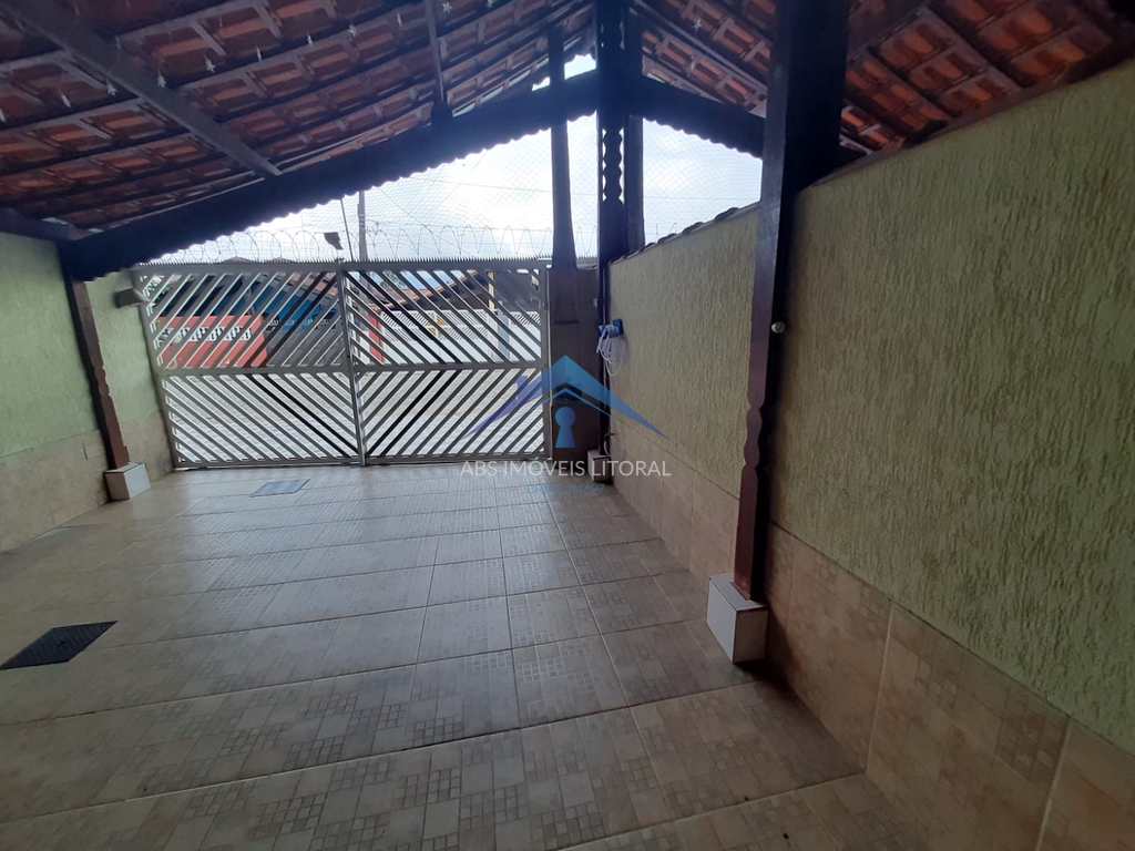 Casa em Praia Grande, no bairro Maracanã