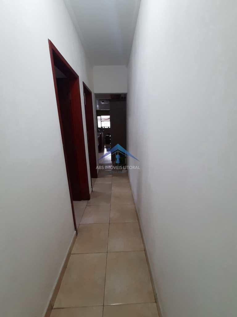 Casa em Praia Grande, no bairro Maracanã