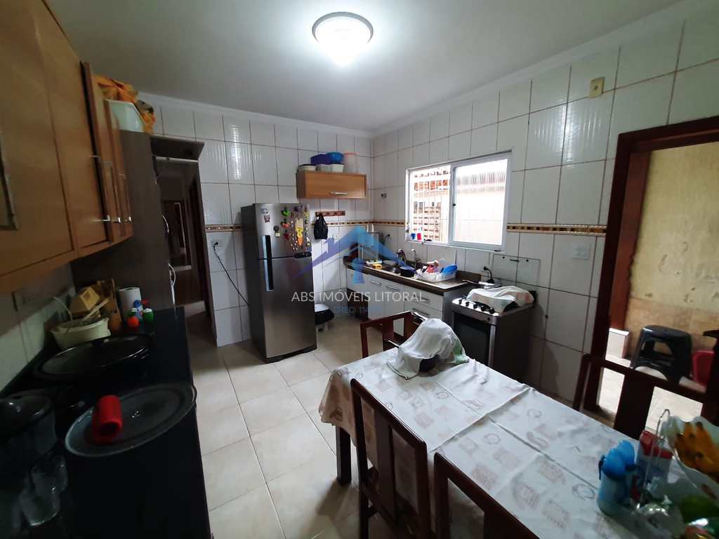 Casa em Praia Grande, no bairro Maracanã