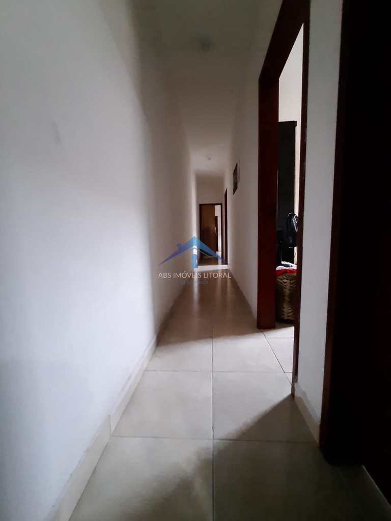 Casa em Praia Grande, no bairro Maracanã