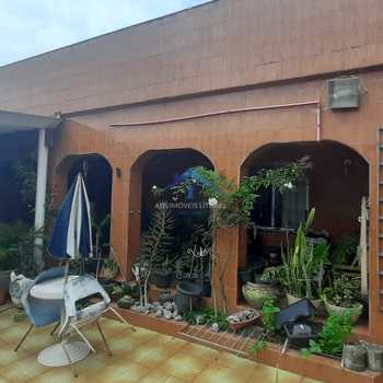 Casa em Praia Grande, bairro Balneário Maracanã