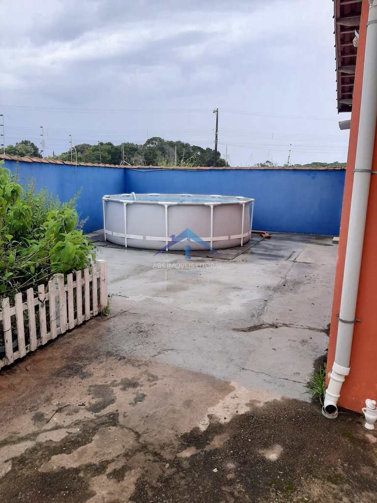 Casa em Peruíbe, no bairro Centro