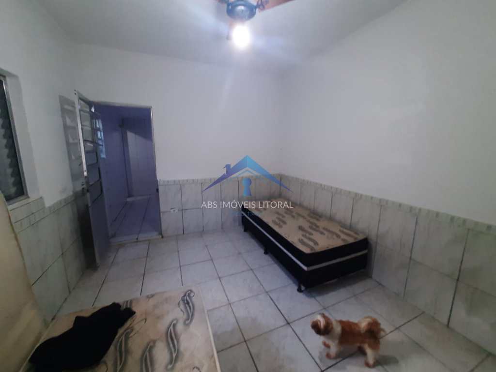 Casa em Praia Grande, no bairro Nova Mirim