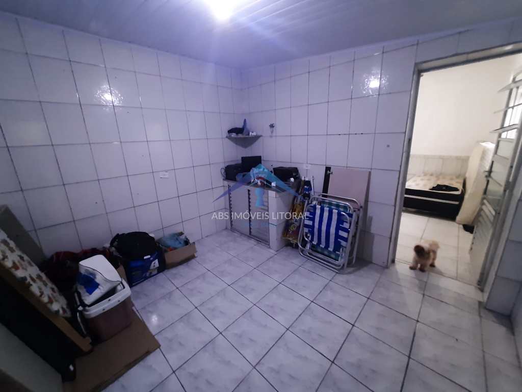 Casa em Praia Grande, no bairro Nova Mirim