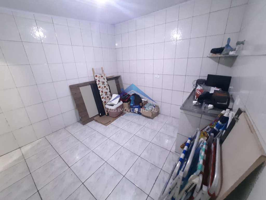 Casa em Praia Grande, no bairro Nova Mirim
