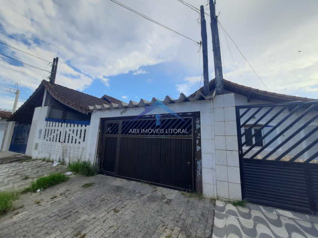 Casa em Praia Grande, no bairro Nova Mirim