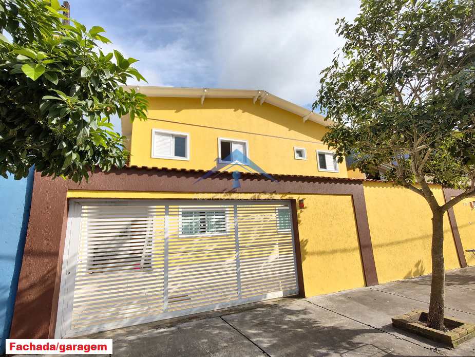 Sobrado em Praia Grande, no bairro Canto do Forte