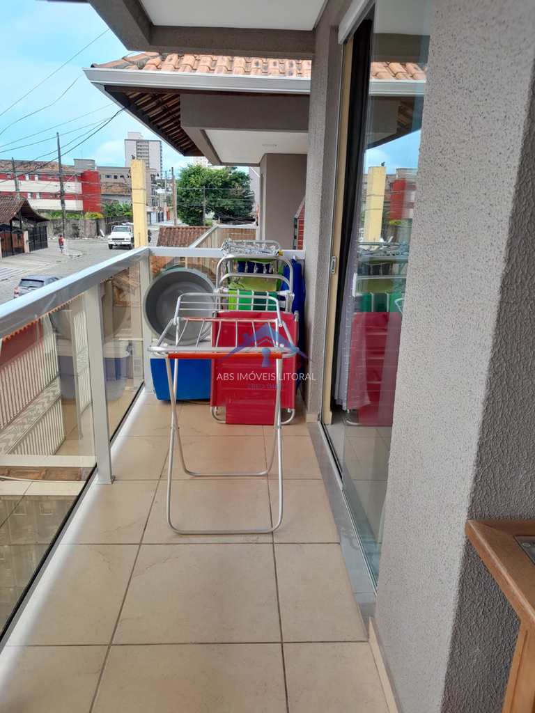 Casa em Praia Grande, no bairro Balneário Maracanã