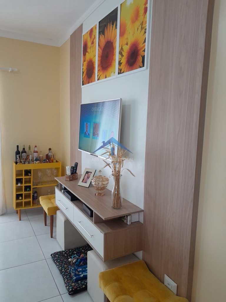 Casa em Praia Grande, no bairro Balneário Maracanã