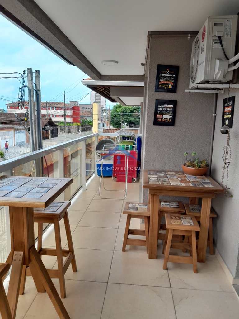 Casa em Praia Grande, no bairro Balneário Maracanã