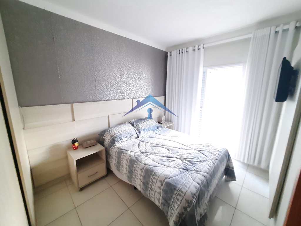 Apartamento em Praia Grande, no bairro Ocian