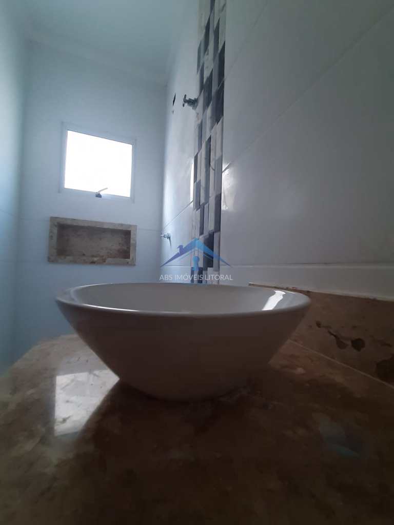 Casa de Condomínio em Praia Grande, no bairro Ocian