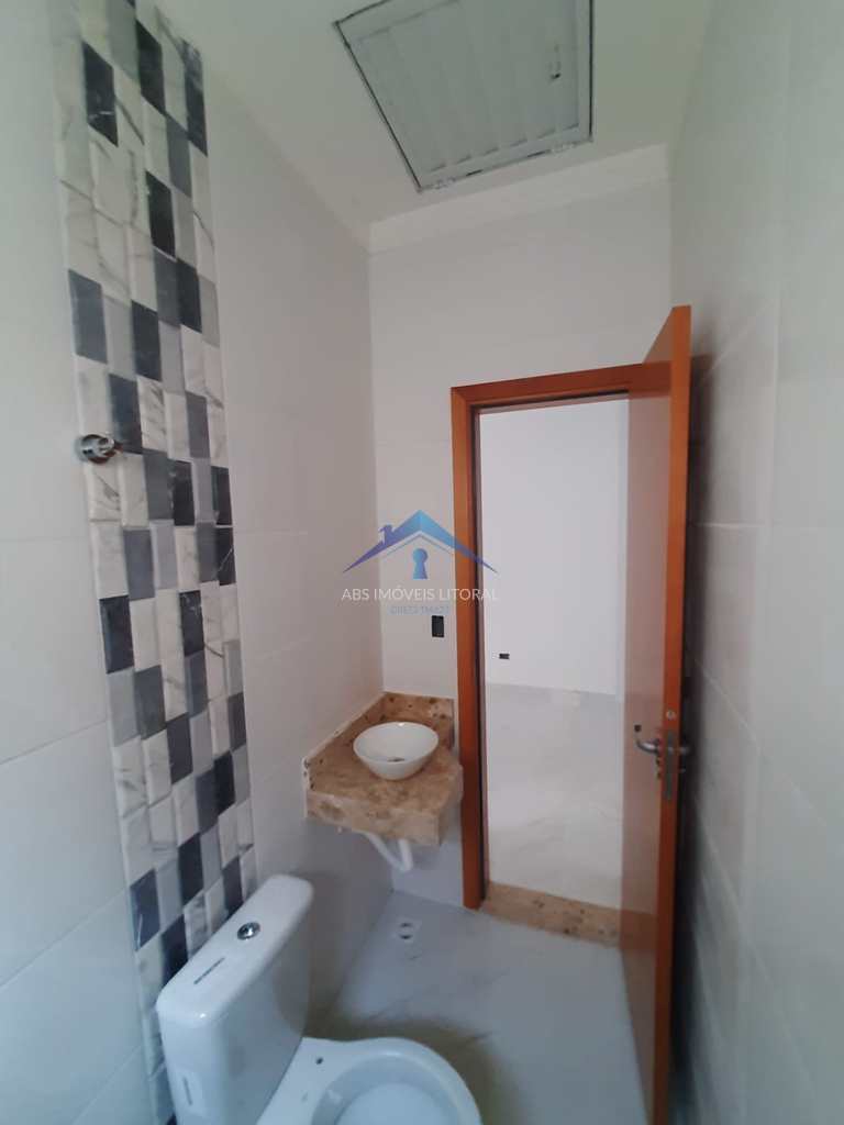 Casa de Condomínio em Praia Grande, no bairro Ocian