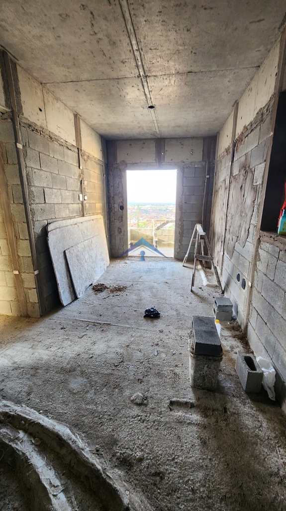 Apartamento em Praia Grande, no bairro Real