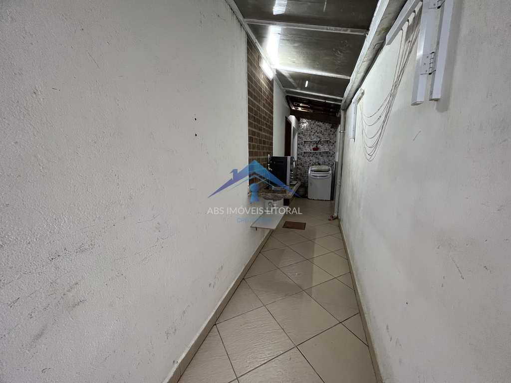 Casa em Praia Grande, no bairro Solemar