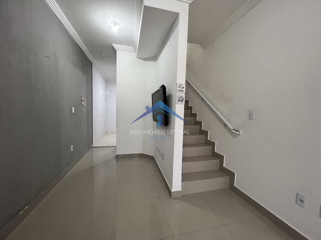 Casa em Praia Grande, no bairro Solemar