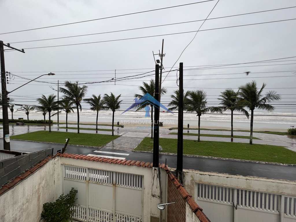 Casa em Praia Grande, no bairro Solemar